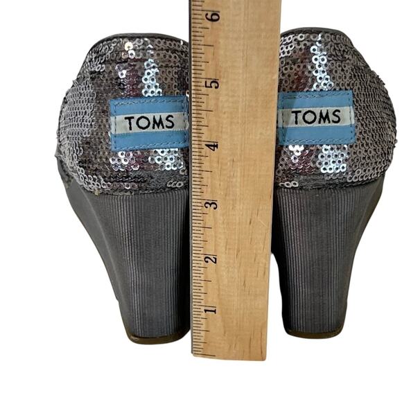 TOMS Womens Silver Sequin Peep Toe Wedge Heels Size W7 Glitter Party Shoes - Picture 8 of 12